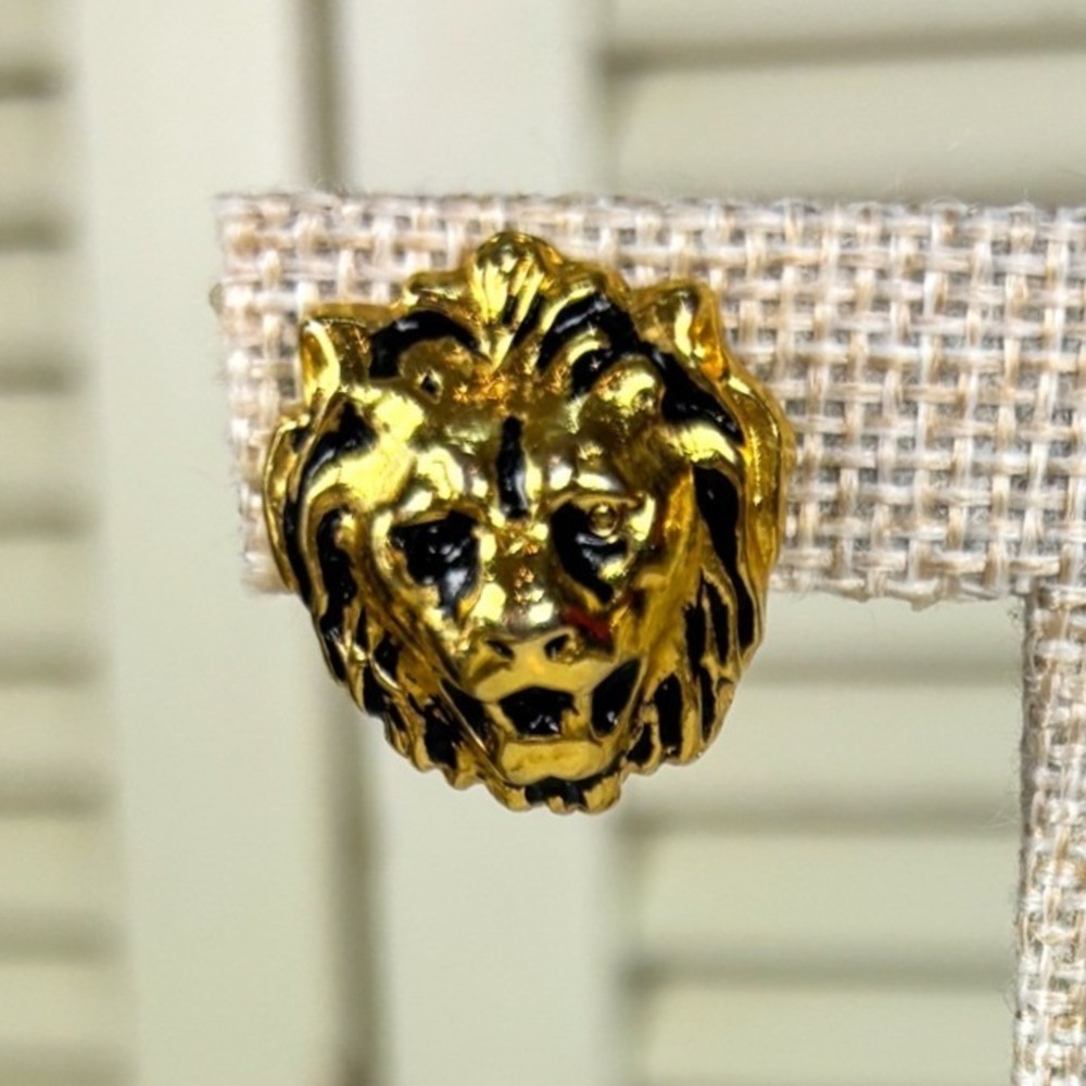 Statement‎ Anne Klein Gold Lion Head Earrings Vintage Clip On Screw Back - Picture 2 of 6
